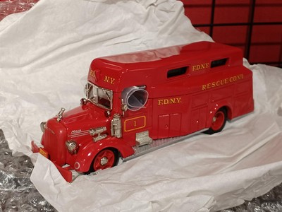 ASHTON MODELS 1948 Mack L type truck F.D.N.Y 1/43  scale 74913