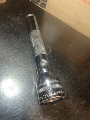 Vintage MAG-LITE LARGE 3D Cell MAGLITE 12  Black Flashlight