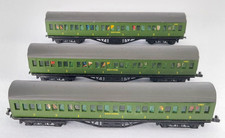 N Gauge GRAHAM FARISH S.R. Southern Railway Coaches No. 1787 - With Passengers