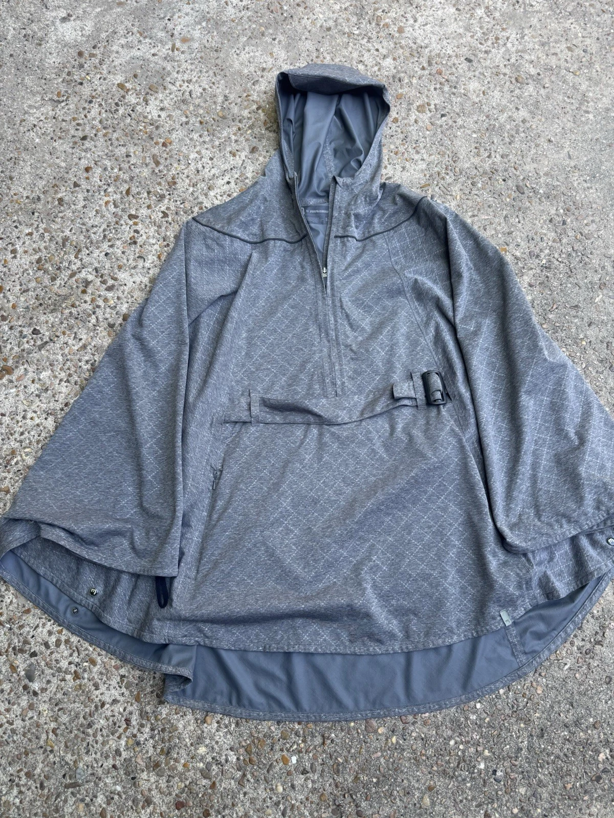 M by Novara Womens S Gray Cycling Hooded Cape Rain Jacket Poncho