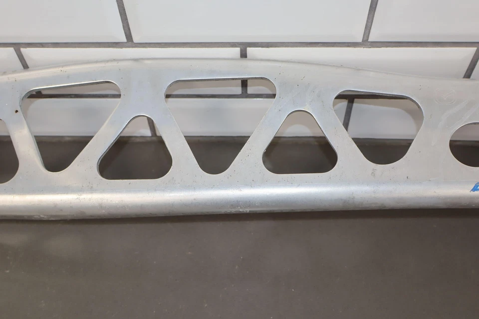 Fiat 124 Spider 2018 soporte de transmisión de aluminio OEM Foto 4 de 4