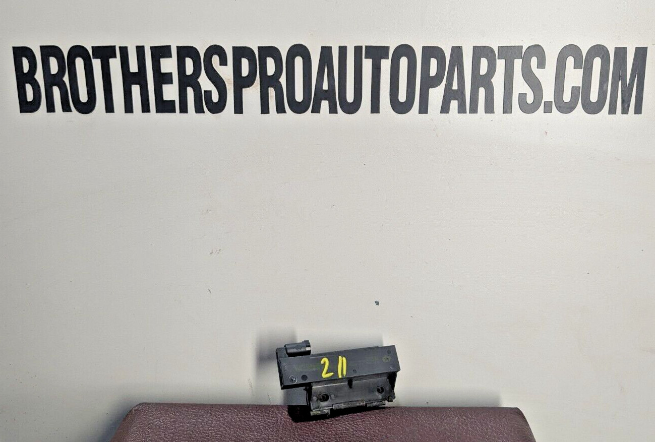 2015 MASERATI GHIBLI KEYLESS ENTRY ANTENNA MODULE OEM 68067753AA