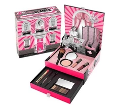 Soap & Glory Extrava-Glamza 8 Pc Gift set ( Limited Edition ) New With Box
