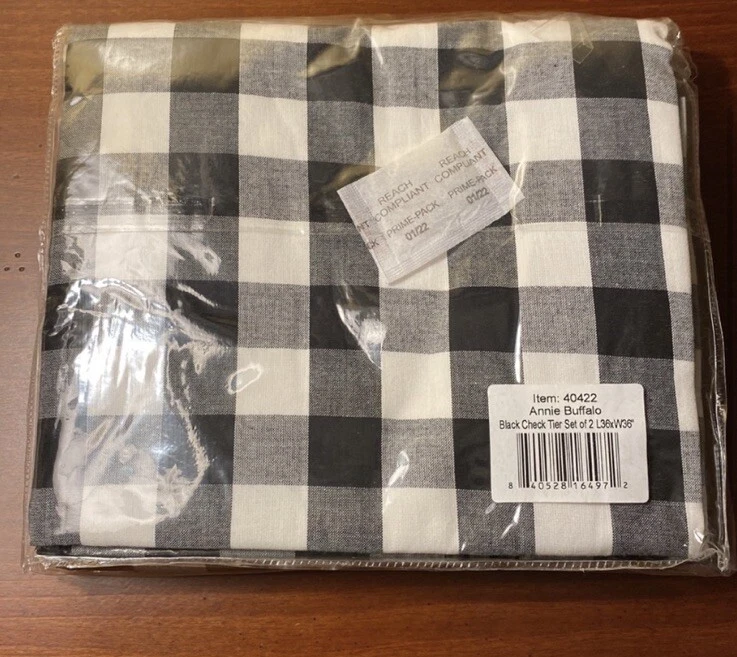 Juego de 2 niveles Annie Buffalo Check - Blanco y Negro - 36” x 36” - NUEVO EN PAQUETE Foto 4 de 4