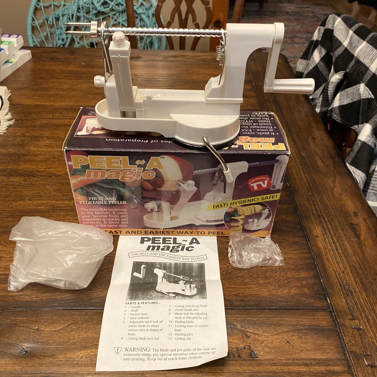 As Seen On TV Peel A Magic Apple Peeler Corer Slicer Complet In Box