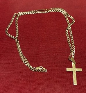 14K Curb Chain With Cross Pendant 22”
