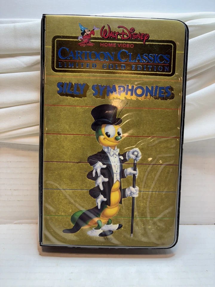 Walt Disney Home Video Limited Gold Edition Cartoon Classics Winnie the Pooh VHS - Image 3 of 4
