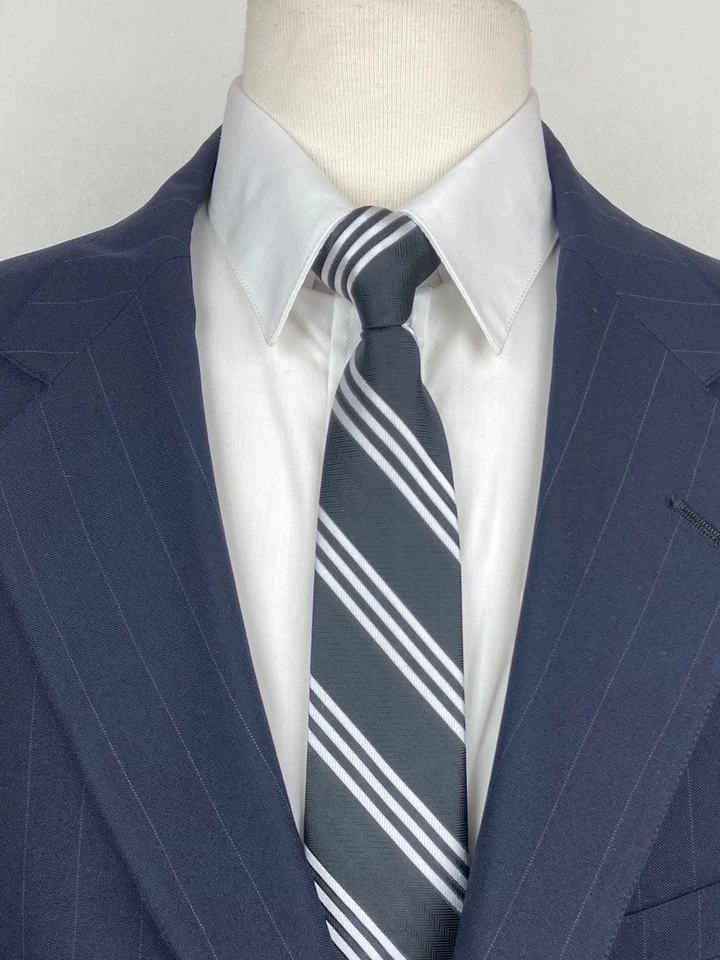 VINTAGE JOS A BANK Mens 44L Navy Stripe 100% Wool USA 2 Piece Suit W/Pants 38x31 - Image 3 of 4
