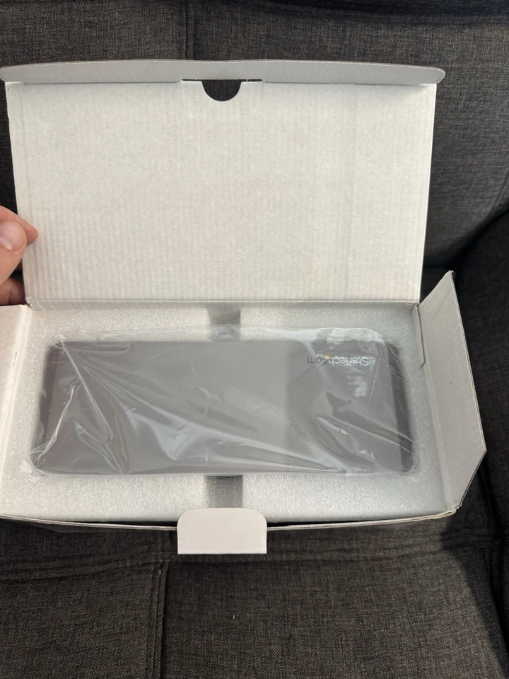 (NEW IN BOX) StarTech Thunderbolt 3 Dual 4K Docking Station - Image 3 of 4