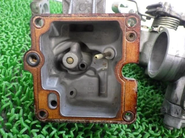 Carburador para Yamaha SR500 (MIKUNI OEM) Foto 3 de 4