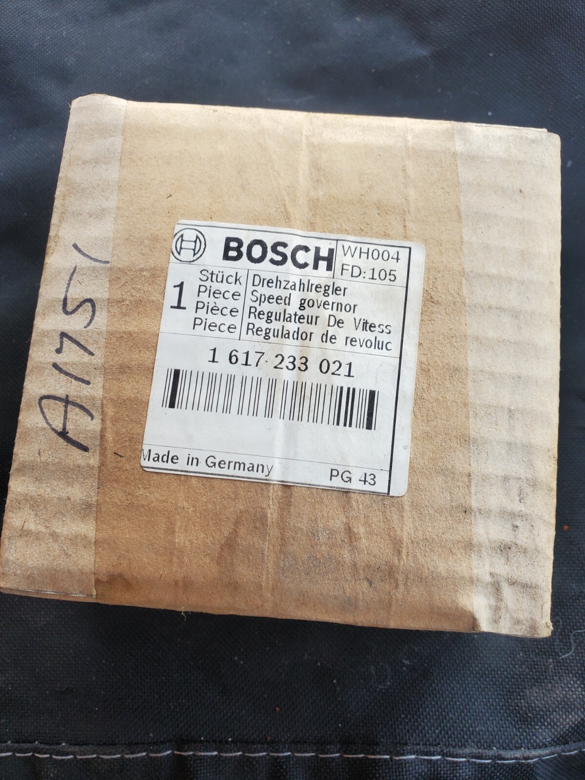 Bosch no. 1-617-200-021, NOS, On-Off Switch.