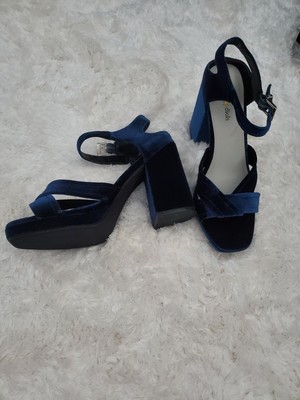 blue velvet shoes