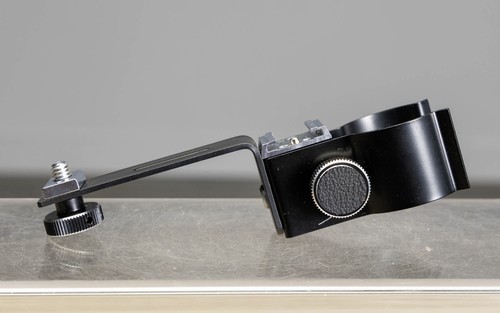 HASSELBLAD ADJUSTABLE FLASH GRIP BRACKET with box 45039 - Picture 3 of 5