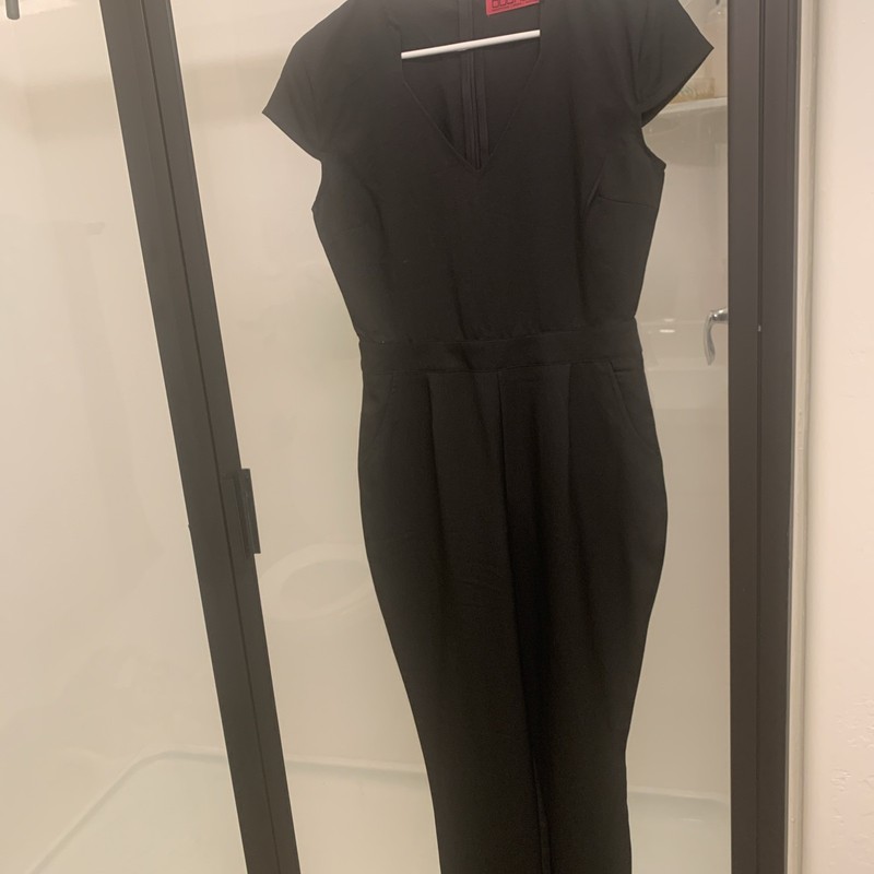 boohoo black jumpsuit NWT Size 6