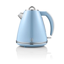 Image of Swan SK19020BLN Retro Jug Kettle, Fast Boil, Easy Pour, 360 Degree Base, 1.5L, 3