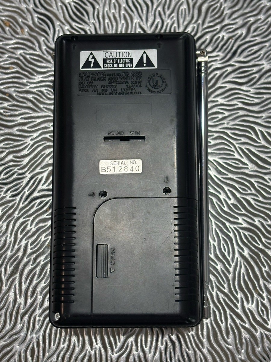 Sony Watchman FD-230 Portable TV 1992 Vintage Retro w/ Antenna