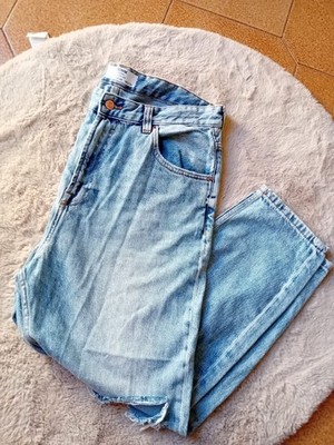 Bershka Loose Fit Jeans - Größe 44 (DE 48/50) - Consumer-Effekt