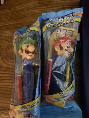 Super Mario Brothers Pez Dispenser Pair Of 2