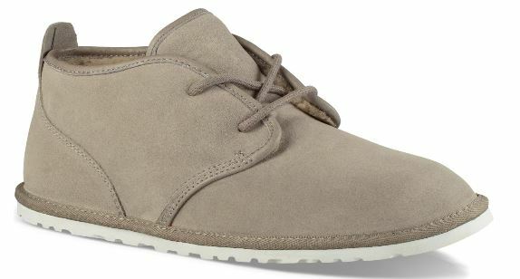 ugg maksim chukka boot