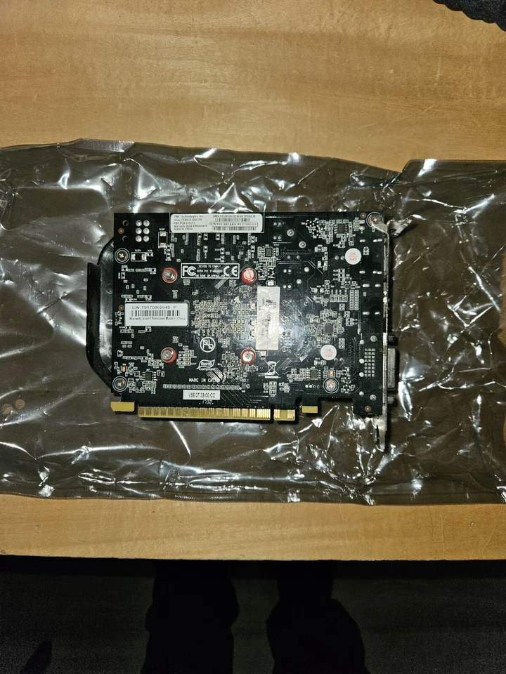 PNY NVIDIA GTX 1050 2GB Graphics Card GPU - Image 4 of 4