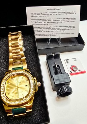 Caven Denton Gold Tone Stainless Steel Quartz Wristwatch, Date, 3ATM