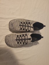 Womens Skechers memory foam Black/white size 8 Air cooled  103 w/box Slip on
