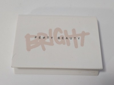 Fenty Beauty by Rihanna Bright Fix Instant Brightening + Setting Powder Pumpkin 