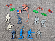 Vintage Mixed Lot 13 Piece Civil War Plastic Figures Large Union  Confederate