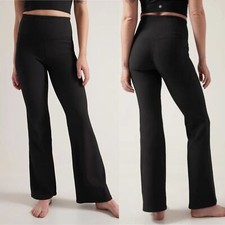 NWT Athleta Black Salutation Stash Ribbed Flare Pant - Size XS