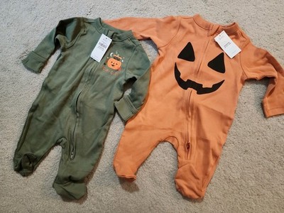 NWT OLD NAVY SET OF 2 HALLOWEEN BABY SLEEPERS SIZE UP TO 7LBS UNISEX