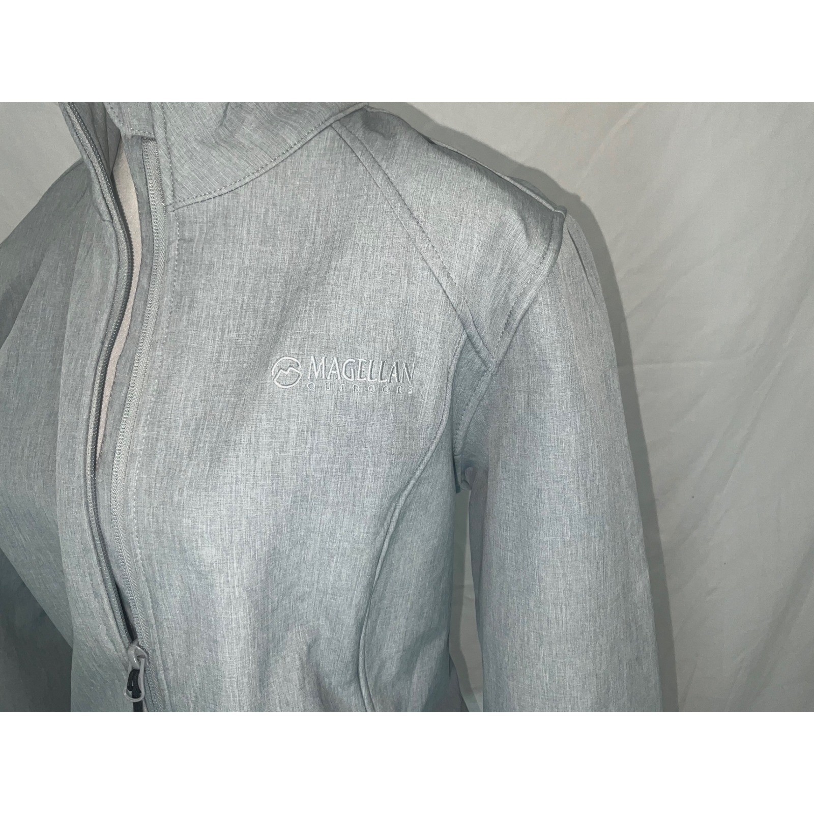 Magellan Outdoors Softshell Jacket Women's Gray F… - image 3