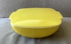 Vintage Pyrex Square Yellow Hostess Bowl with Lid 515 B-015  1.5 Quart Capacity