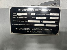 PLACA DE DATOS GRABADA PARA CAMIÓN KB INTERNATIONAL HARVESTER