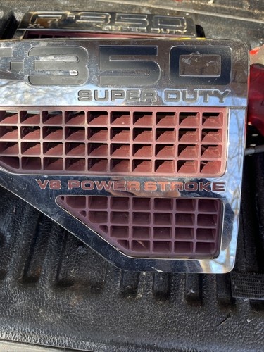 2008 - 2010 Ford F350 XL Super Duty RH & LH Fender Emblem - Picture 2 of 5