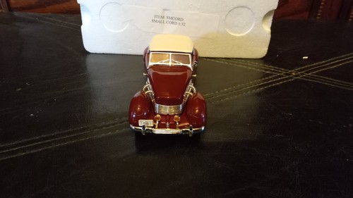 1937 CORD 812 SUPERCHARD SIGNATURE 1/32 SCALE - Picture 2 of 4