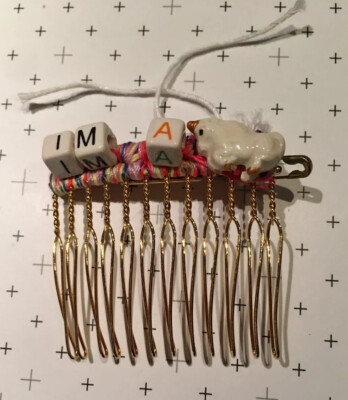 ?VENESSA ARIZAGA BEACH RAVE HAIR COMB - NWT Venessa Arizaga Rainbow Unicorn Hair Comb Jewelry  main image 2