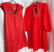 Vintage Vanity Fair 2 pcs Red Fleece Nightgown robe House Coat small Embroidered