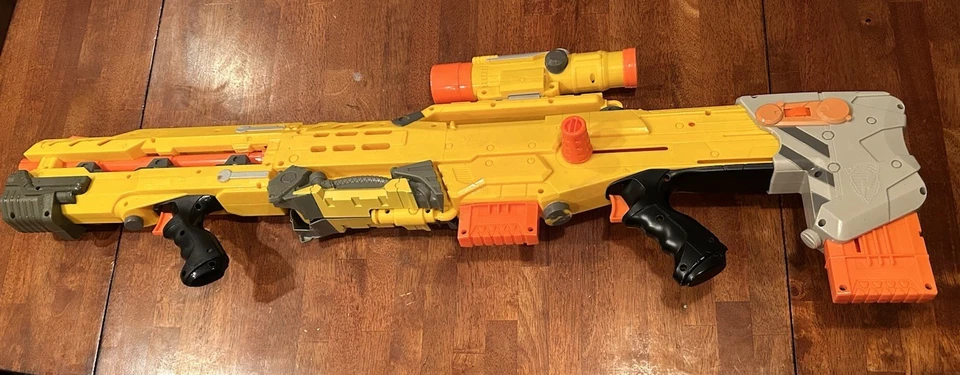 Nerf Yellow Longshot CS-6 Sniper Rifle Darts Gun 3 in 1 Blaster w 2 Clips Scope - Image 3 of 4