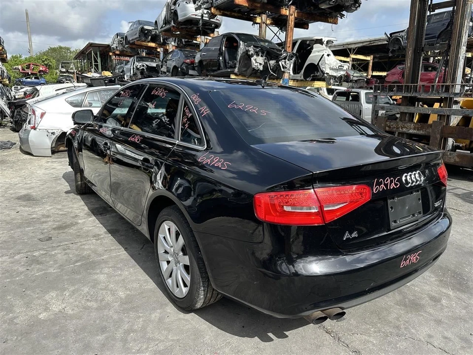 Bote de carbón de vapor de combustible 2013 2014 2015 2016 Audi A4 Foto 4 de 4