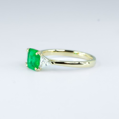 Emerald Cut Emerald Ring | Colombian Emerald and Trillion Cut Diamonds Ring - Picture 4 of 8