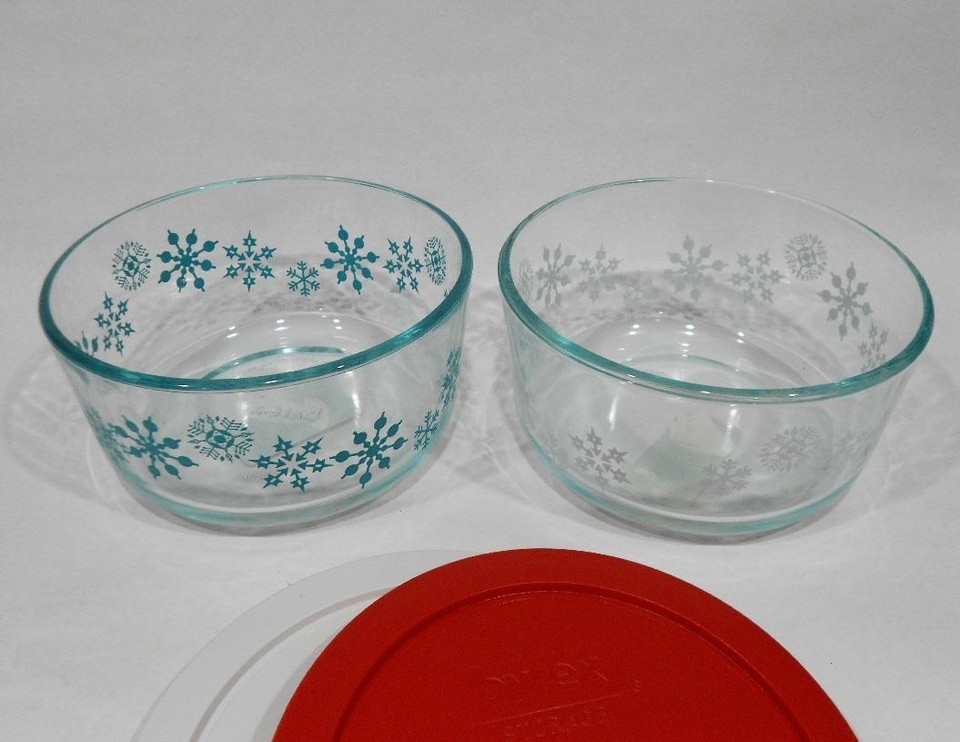 Pyrex Snowflake Collection ️ PYREX 4 Cup SNOWFLAKE Storage Dish Winter Holiday Choose: WHITE or ...