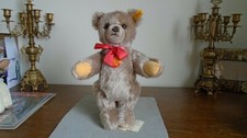 Steiff VTG Beige Mohair Club Teddy Bear Baby All Tags 12" with a growler.