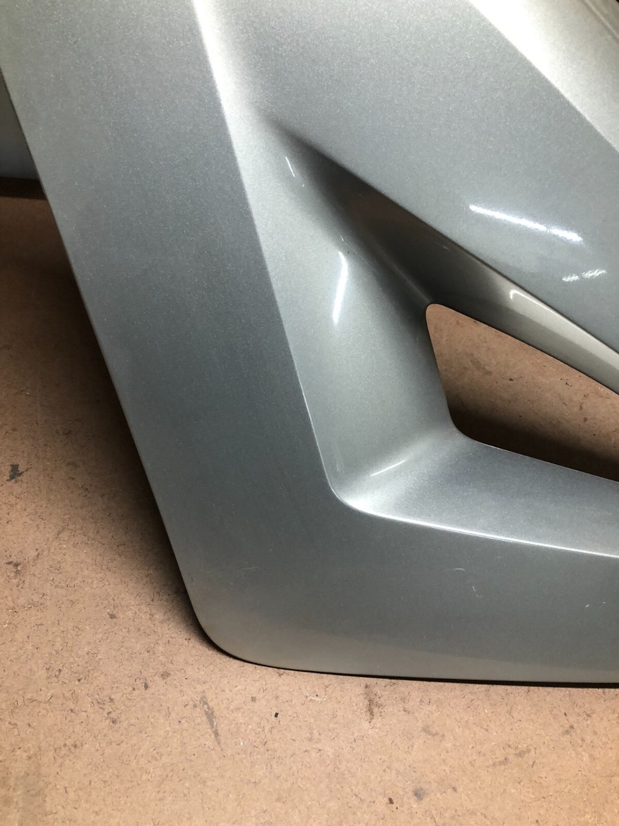 02-13 ESCALADE EXT REAR Right PASSENGER Upper Bed Cladding Sail