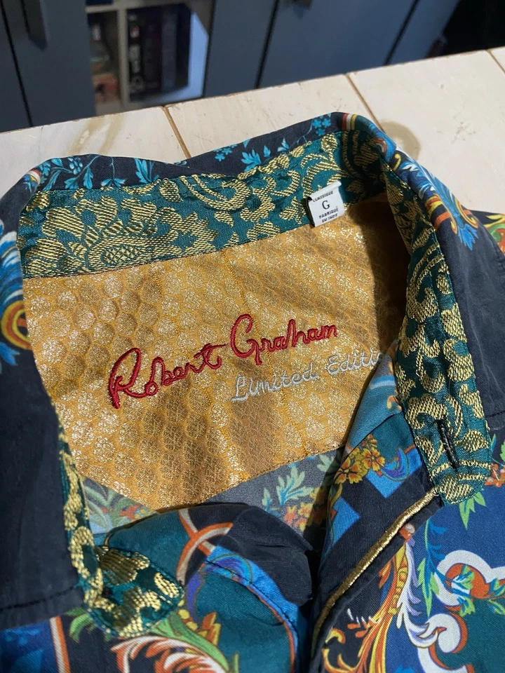 Robert Graham 'The Pazman' Limited Edition L/S Silk Button Shirt - Size Medium - Image 3 of 4