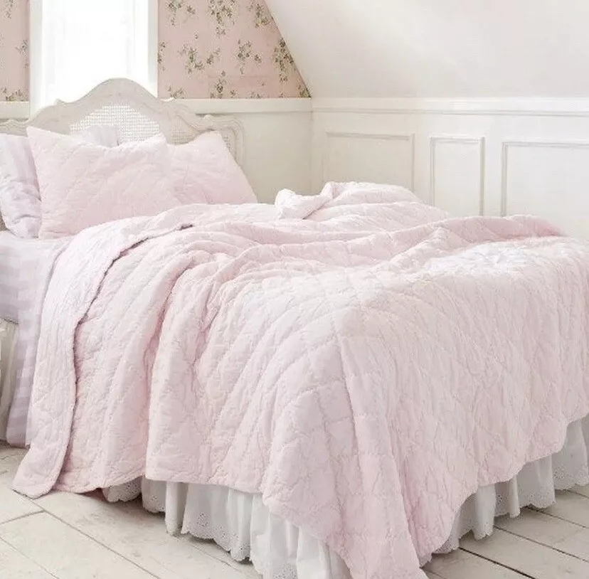 Rachel Ashwell Simply Shabby Chic KING Hand Stitched Diamond Pink Velvet Quilt