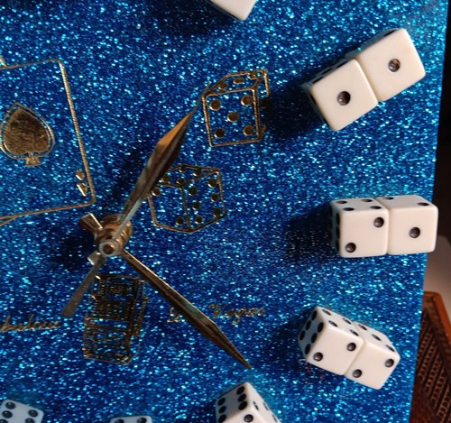 Vintage ‘Fabulous Las Vegas’ Blue Glitter Dice Souvenir Clock - Picture 3 of 13