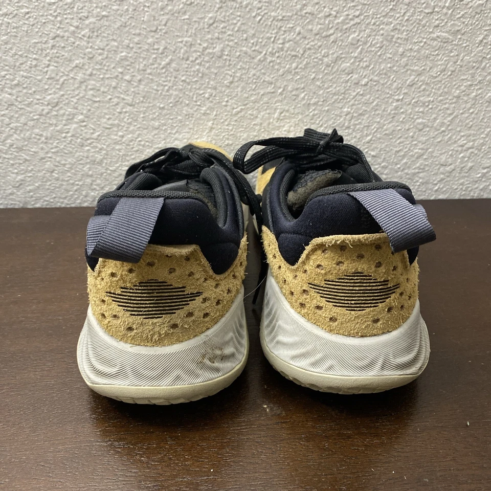 Size 10.5 - Jordan Delta Black Flax - Image 4 of 4