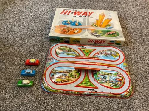 Vintage 1960 Ohio Art Technofix Mechanical Tin Hi-Way Road Set w Windup Car #612
