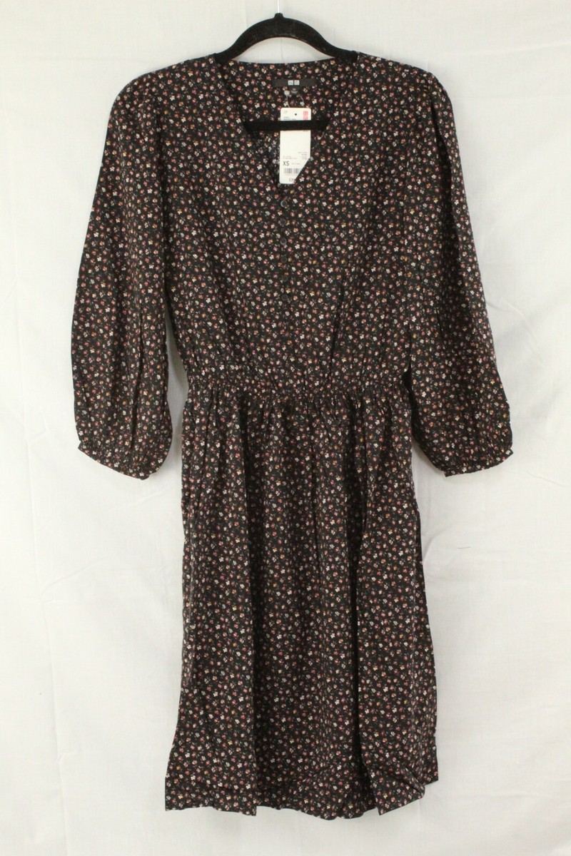 UNIQLO Women's Size XSmall Printed V Neck 3/4 Sleeve Flare Dress