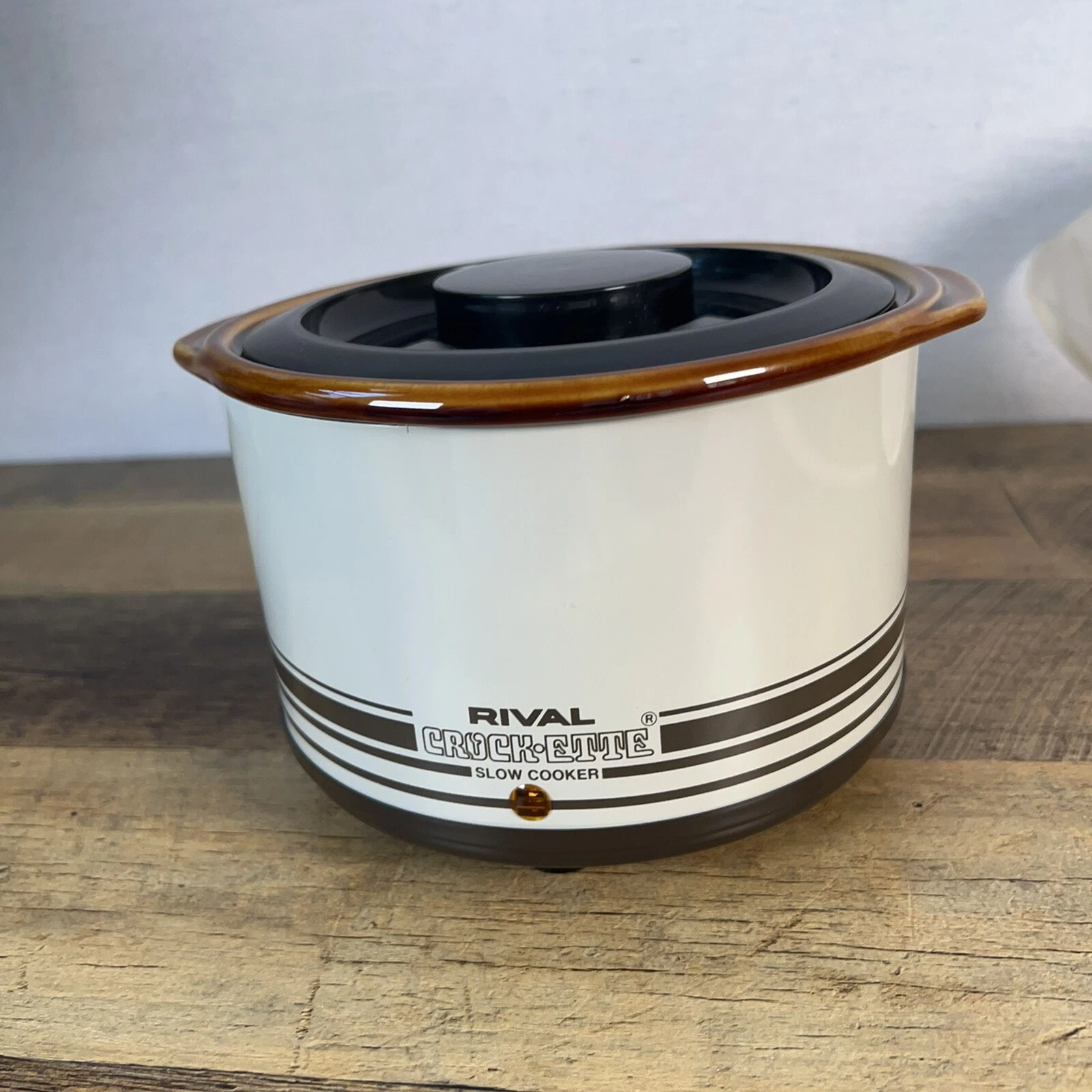 Vintage Rival Crock-ette Slow Cooker Crock Pot 1 Quart Model 3205 Brown Tan